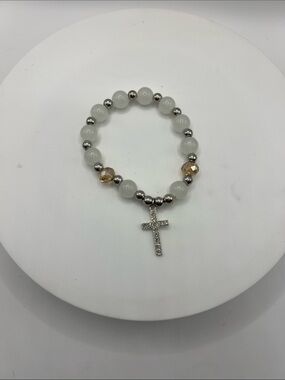 781. White Beaded Stretch Bracelet with Crystal Cross Charm 6 3/4”
